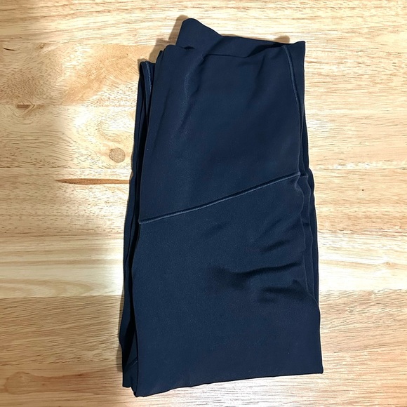 Aerie Offline Real Me High Waisted 7/8 Legging - Picture 2 of 4